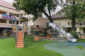 HEI Schools SPM Menteng